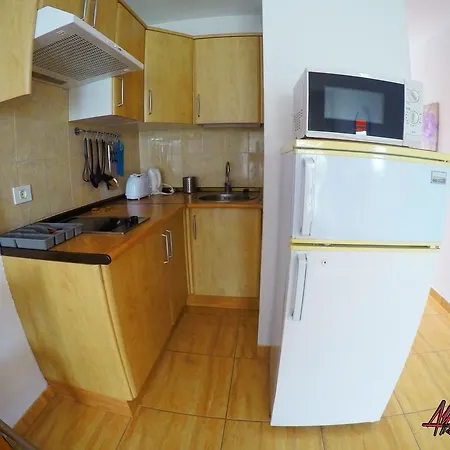Edificio Comodoro Apartment *