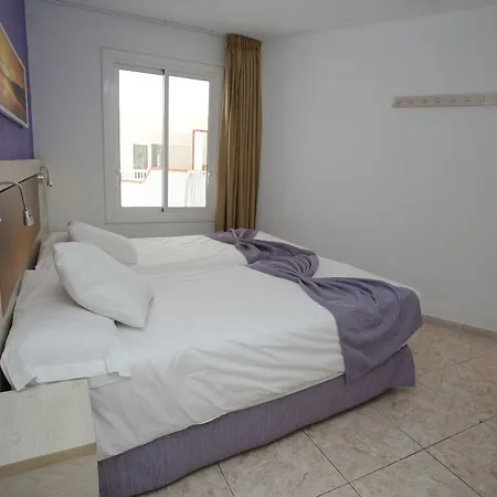 Aparthotel Checkin Atlantida 3*