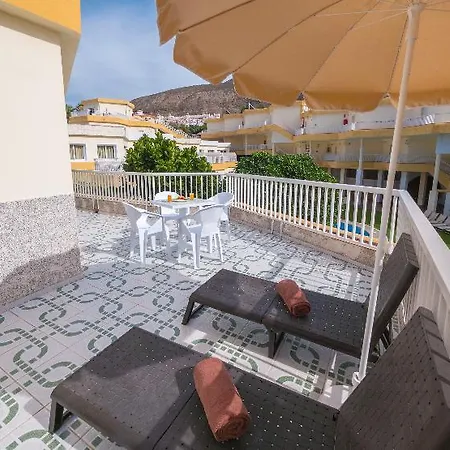 Checkin Atlantida 3* Los Cristianos (Tenerife)