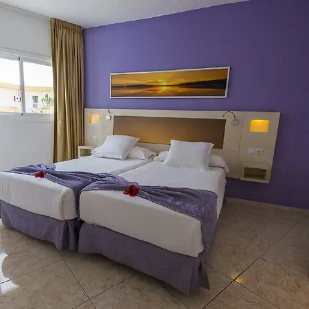 Aparthotel Checkin Atlantida Los Cristianos (Tenerife)