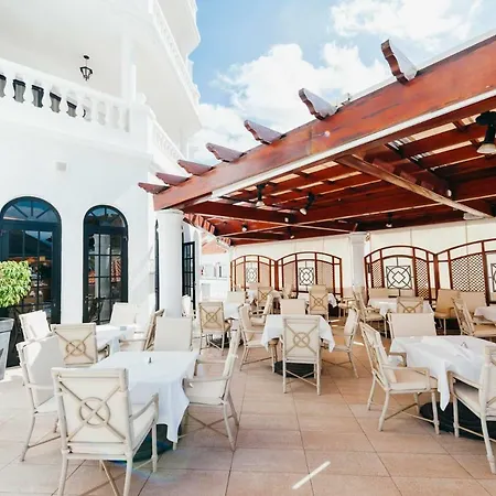 Hollywood Mirage - Excel & 3* Los Cristianos (Tenerife)