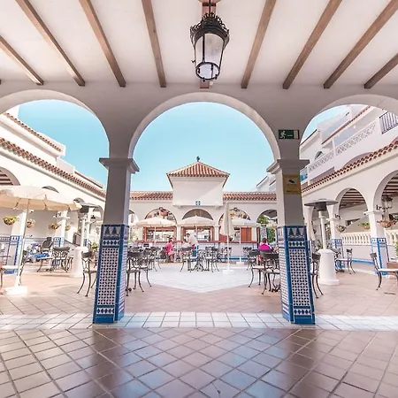 Aparthotel Beverly Hills Heights - Excel & Los Cristianos (Tenerife)