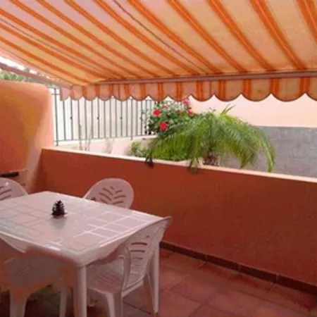 With One Bedroom In Los Cristianos With Wonderful Mountain View Shared Pool Balcony * Los Cristianos (Tenerife)