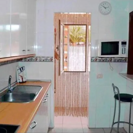 With One Bedroom In Los Cristianos With Wonderful Mountain View Shared Pool Balcony Los Cristianos (Tenerife)