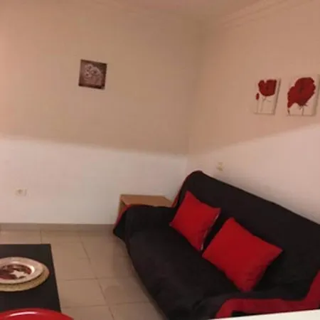 With One Bedroom In Los Cristianos With Wonderful Mountain View Shared Pool Balcony Apartment Los Cristianos (Tenerife)
