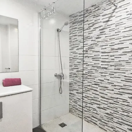 Two Bedroom In Los Cristianos Colina Ii * Los Cristianos (Tenerife)