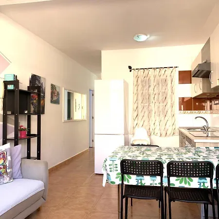 Two Bedroom In Los Cristianos Colina Ii Los Cristianos (Tenerife)