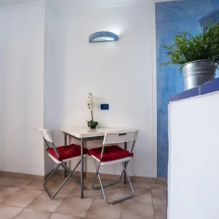 Cosmocom Apartments In Tenerife Los Cristianos (Tenerife)