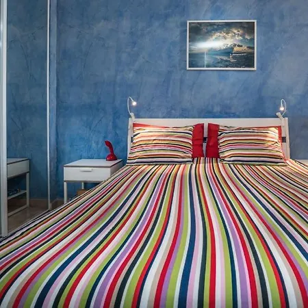 Cosmocom Apartments In Tenerife Los Cristianos (Tenerife)