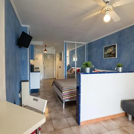 Cosmocom Apartments In Tenerife Apartment