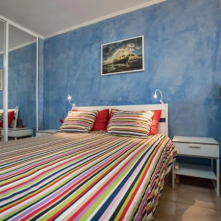 Apartment Cosmocom Apartments In Tenerife *