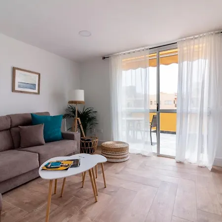 Atico Cecilia Con Terraza Y Vistas Al Mar En Los Cristianos Apartment Los Cristianos (Tenerife)