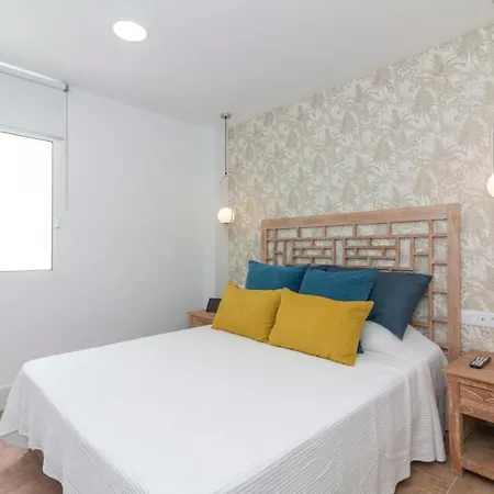 Apartment Atico Cecilia Con Terraza Y Vistas Al Mar En Los Cristianos *