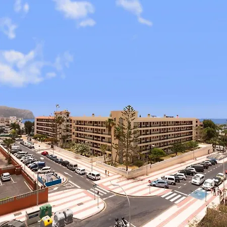 Atico Cecilia Con Terraza Y Vistas Al Mar En Los Cristianos Apartment