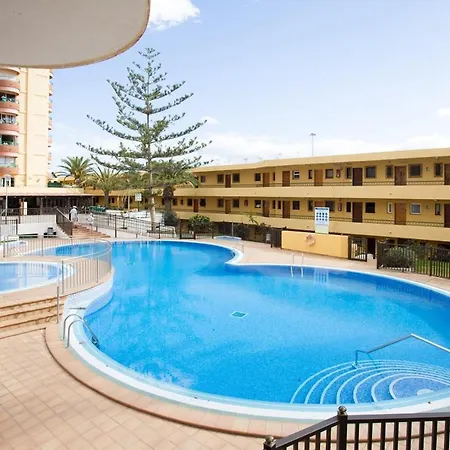 One Bedroom At Arona 200 M Away From The With Sea View Shared Pool And Jacuzzi * Los Cristianos (Tenerife)