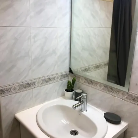 Apartment One Bedroom At Arona 200 M Away From The With Sea View Shared Pool And Jacuzzi Los Cristianos (Tenerife)