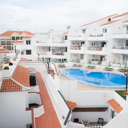 Diamantes Heated Pool Apartment *