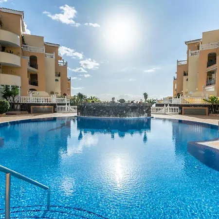 Tropical Apartment