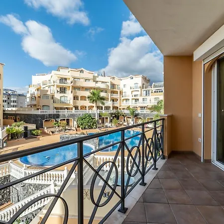 Tropical Apartment