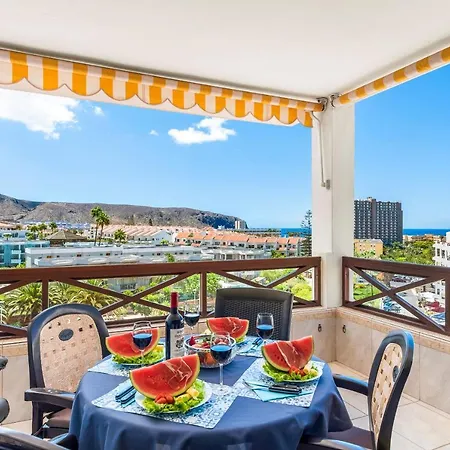 228 Chic 'san Marino' Spectacular Terrace Apartment *