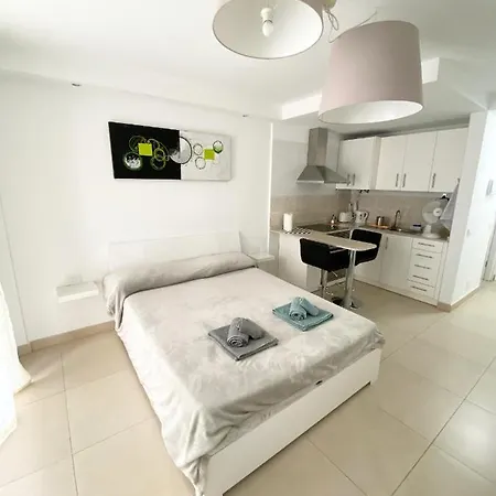 Apartment Aloha Summerland Vip Sea & Pool View