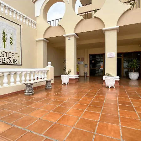 Korallia Castle Harbour Apartment *
