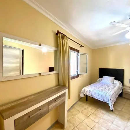Apartment Playeros 2 Bedrooms In Los Cristianos. Los Cristianos (Tenerife)