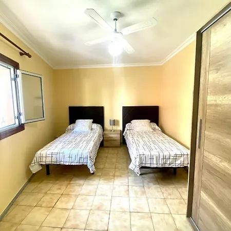 Playeros 2 Bedrooms In Los Cristianos.
