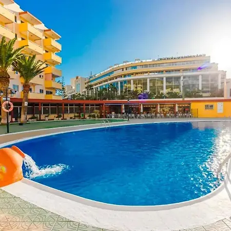 Apartment Luminoso Y Bonito Con Piscina En Frente Del Mar *