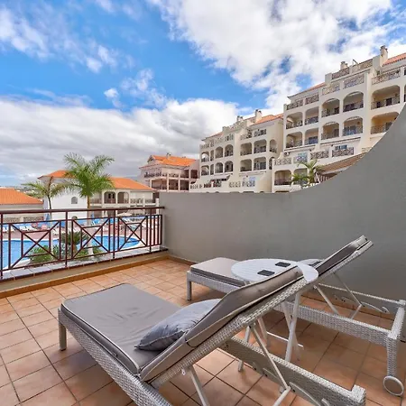 Heated Pool Stylish 3 Bedrm Cristianos Apartment *