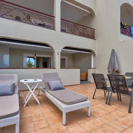 Heated Pool Stylish 3 Bedrm Cristianos Apartment *