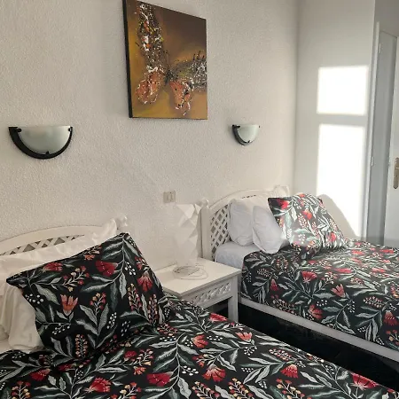 Guayero Lovely - Cristianos Apartment