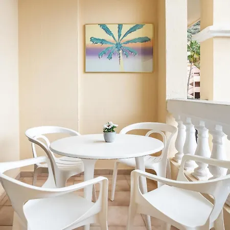 Castle Harbour Matthew's Flat Cristianos By Lovetenerife *