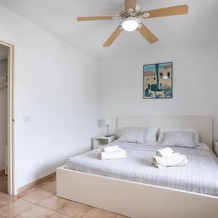 Castle Harbour Matthew's Flat Cristianos By Lovetenerife Apartment *