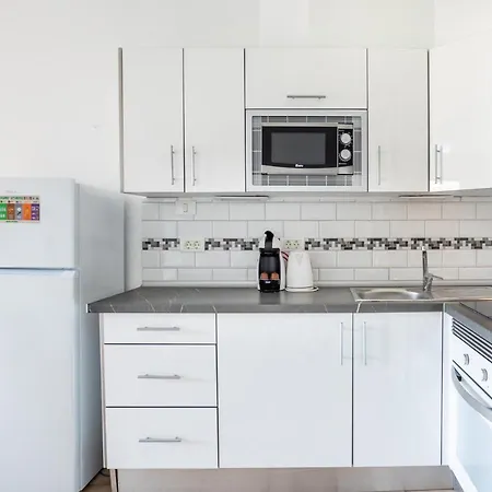 Castle Harbour Matthew's Flat Cristianos By Lovetenerife Apartment