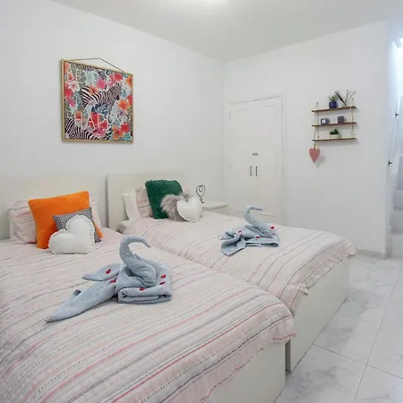 Gorgeous Diamantes Apartment Los Cristianos (Tenerife)