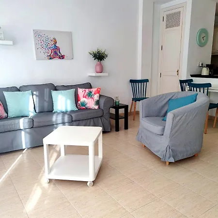 Apartamento The Heights - Cristianos - Heated Pool - Wifi Free *