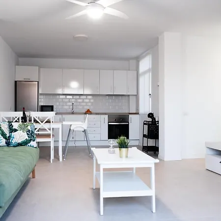 Apartment Homeforguest Atico Martina Con Terraza En Cristianos