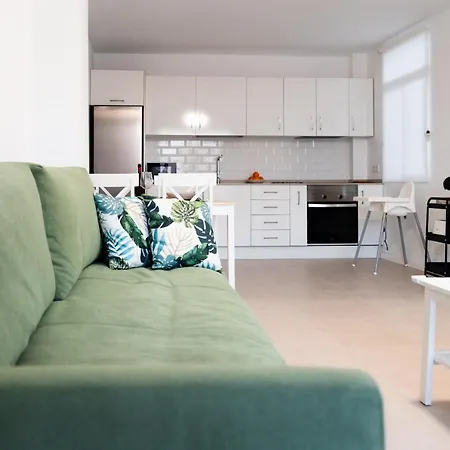 Homeforguest Atico Martina Con Terraza En Cristianos *