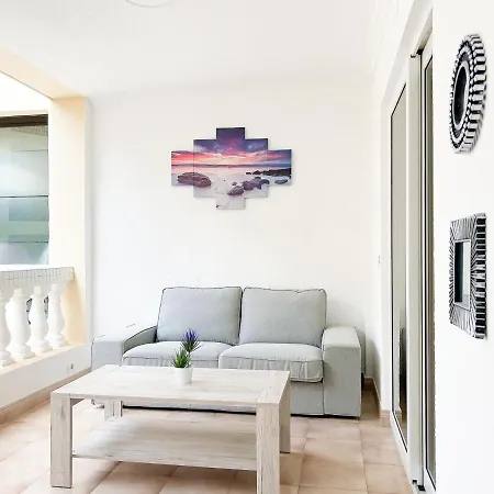 Korallia Castle Harbour Apartment *