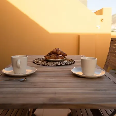 Homeforguest Atico Martina Con Terraza En Cristianos Apartment Los Cristianos (Tenerife)