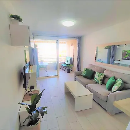 Valdes Center Los Cristianos Apartment *