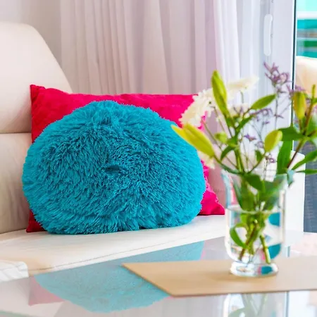 Cristismart Hi-end Services Media Streaming Apartment Los Cristianos (Tenerife)