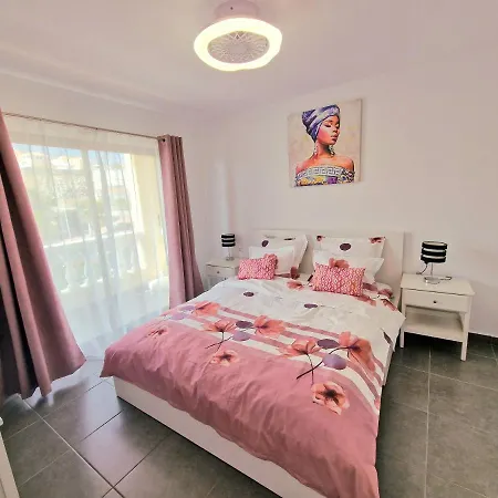 Apartment Rhea Calista
