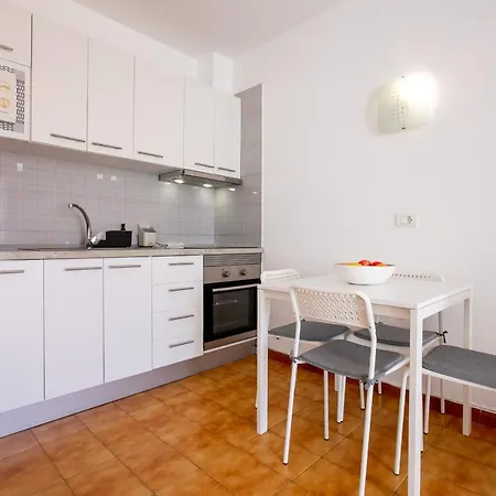 Cris Diamond 1 Apartment