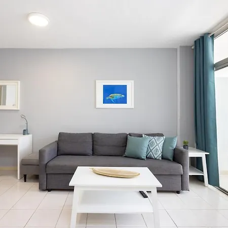 Bonito Apto Cristianos, Vistas Al Mar Y Playa Apartment *