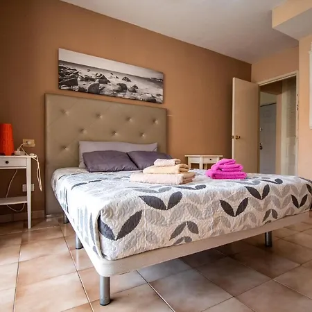Con Piscina Cristanos Apartment Los Cristianos (Tenerife)