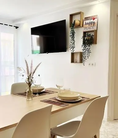 Apartment Giovina Living Av Suecia 150m From *