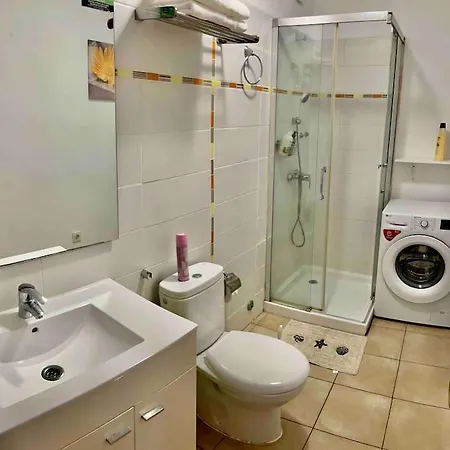 Cristianos, Walking To Beach, High Speed Wifi Apartment
