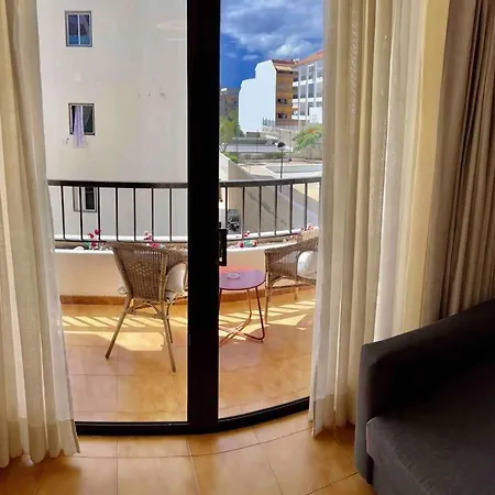 Cristianos, Walking To Beach, High Speed Wifi Los Cristianos (Tenerife)